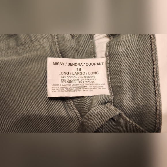 Gloria Vanderbilt® Amanda Classic Women's Straight Jeans (Sage Green 18L) - Picture 4 of 5